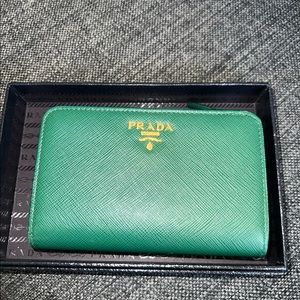 Prada saffiano leather wallet